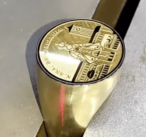 Corte e Gravação a Laser